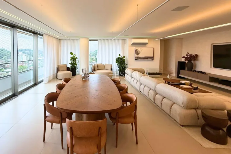 Apartamento mobiliado no Edifício Montenegro à venda no bairro América