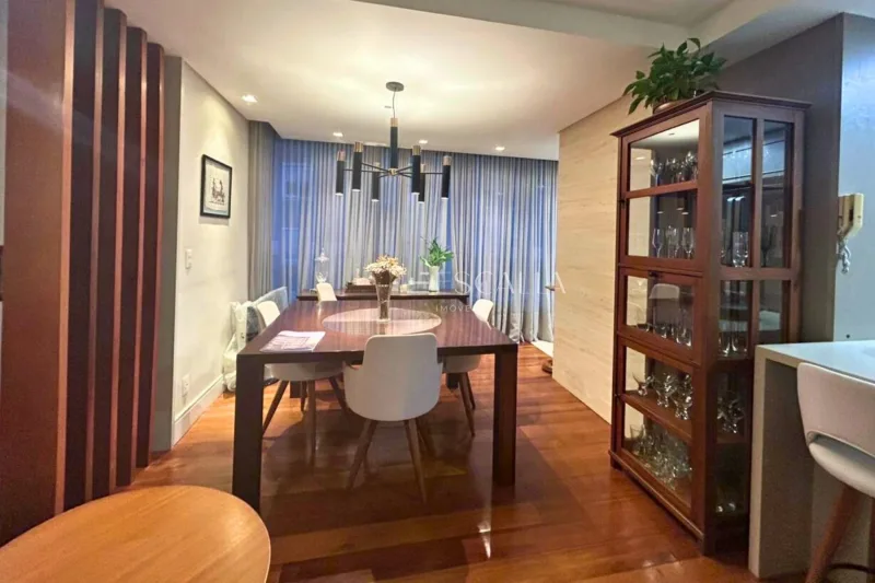 Apartamento mobiliado à venda no bairro Anita Garibaldi | Rio Danúbio