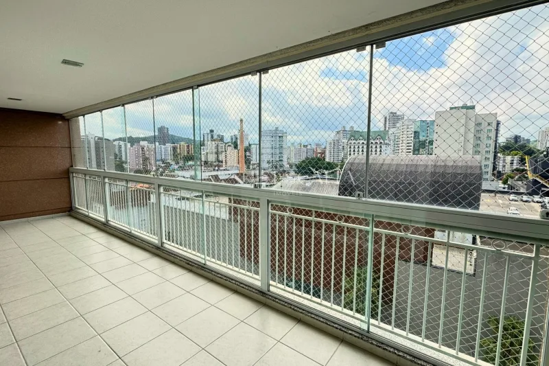 Apartamento semimobiliado à venda no Centro de Joinville | Helbor Prime Haus