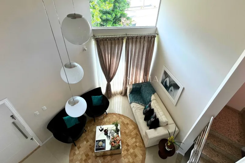 Casa mobiliada à venda no bairro Saguaçu