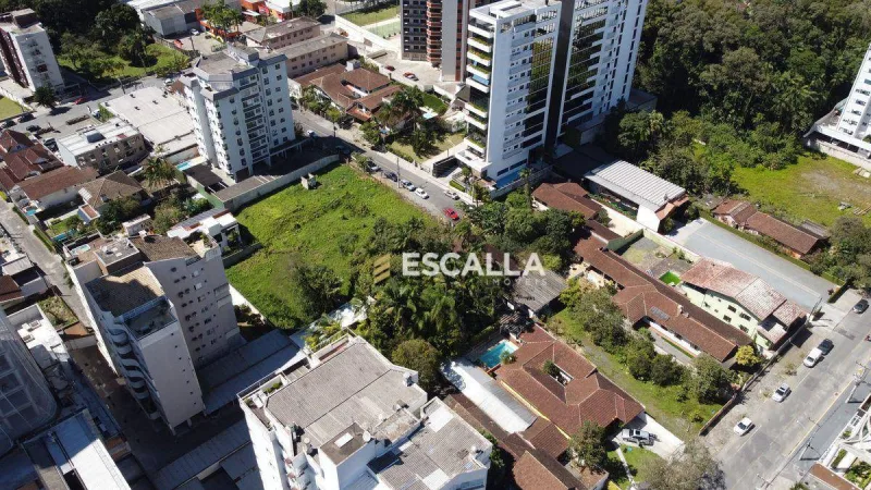 Terreno à venda no bairro Atiradores - Joinville/SC