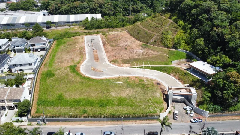 Terrenos em condomínio fechado à venda no bairro América | Residencial Mirador AK